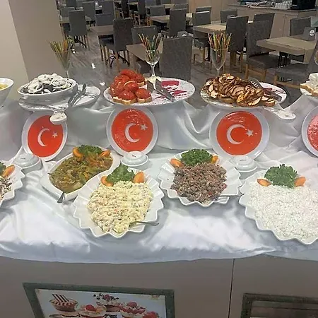 Otel Elamir 4*