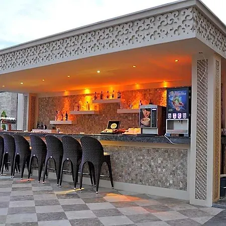 Elamir Otel 4*