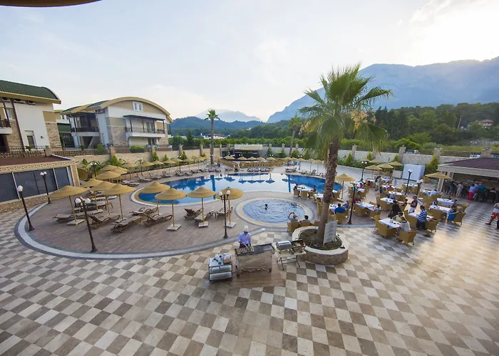 Hotel Elamir 4*